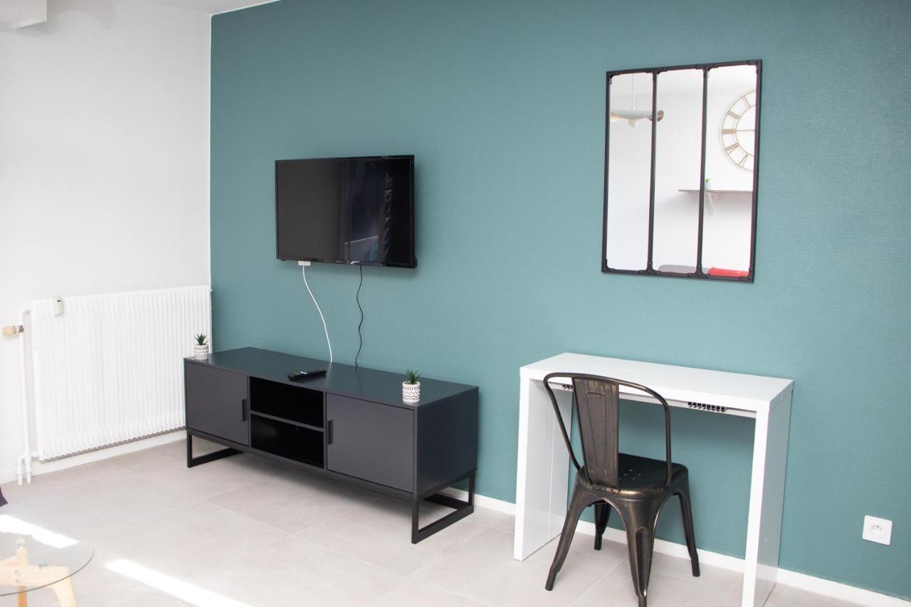 Studio Tout Equipe Centre-Ville Proche De La Gare Cluses Ngoại thất bức ảnh